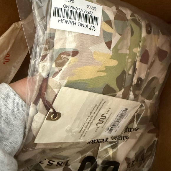 Women's Washed Twill Floral Camo Chore Shirt - Picture 2 of 10